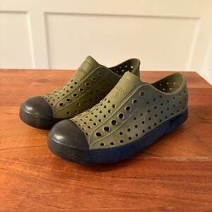 Jefferson Kids' Native Water-Friendly Slip-On Sneaker Sandals Size C13 Green